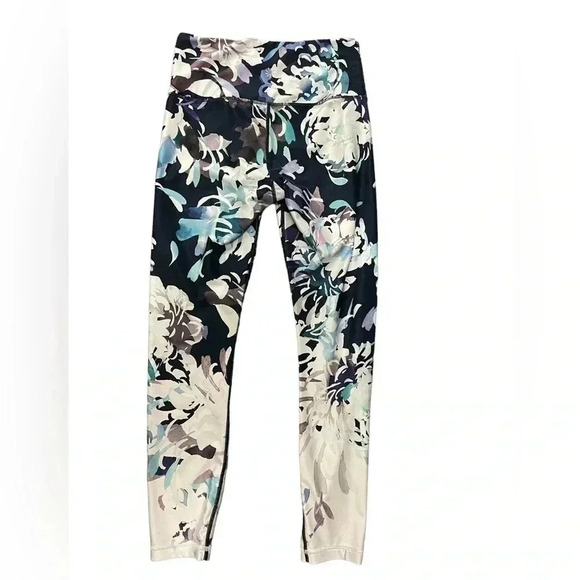 Athleta 7/8 Dark Floral  Tights Size XS - Picture 2 of 7
